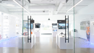 Stratasys (Minnetonka)